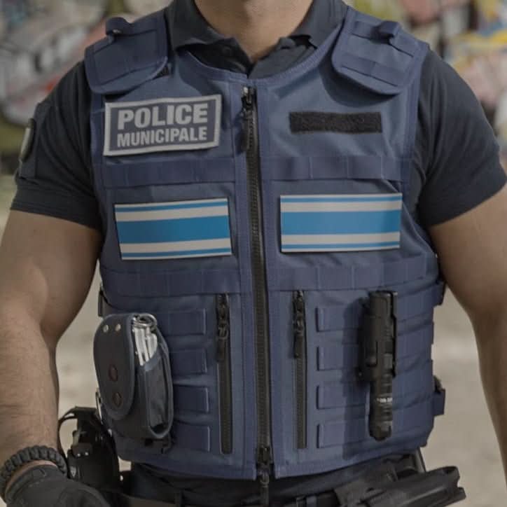 Bande d'identification sur un gilet pare-balles