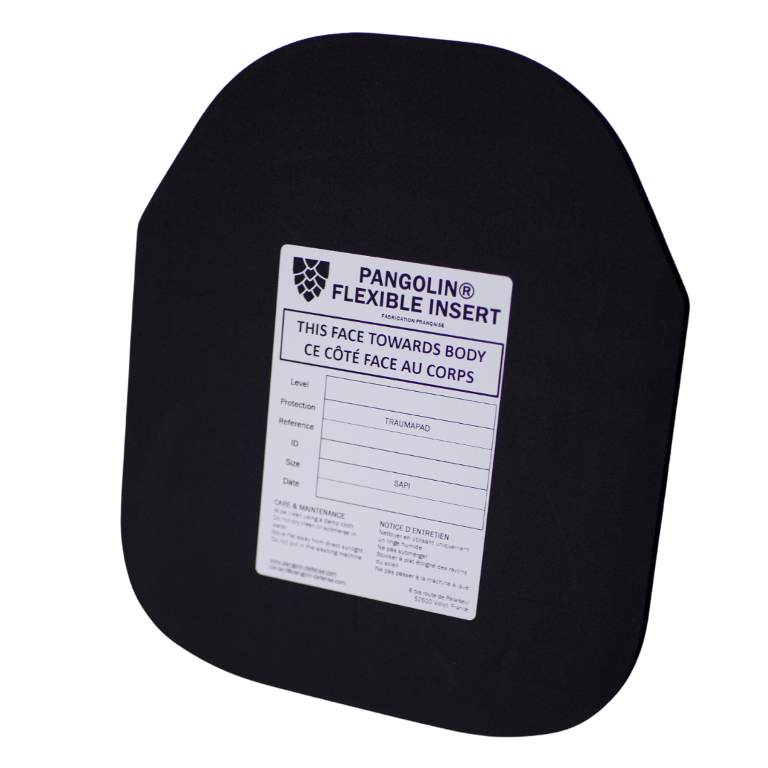 Plaque anti-trauma mousse pour réduire l'enfoncement balistique